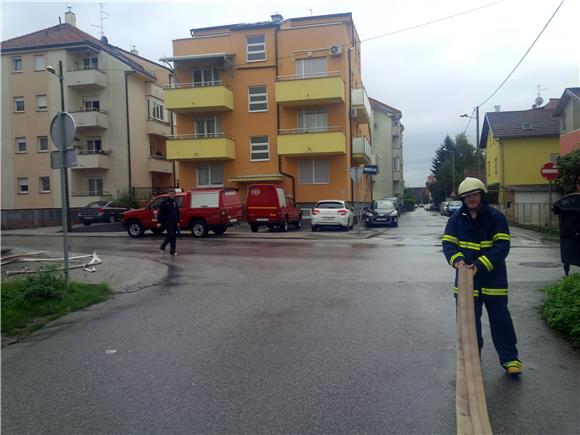 Zagreb: na Kajzerici se podigle podzemne i zaobalne vode