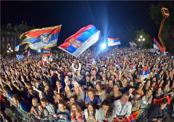 Beograđani u velikom broju dočekali košarkaše Srbije