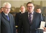 Josipović obitelji uručio odlikovanje posmrtno dodijeljeno Jovanu Sredojeviću