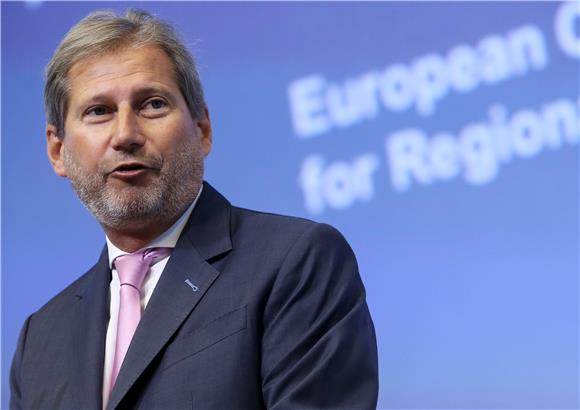 Hahn: BiH mora krenuti "od daytonske prema bruxelleskoj logici"