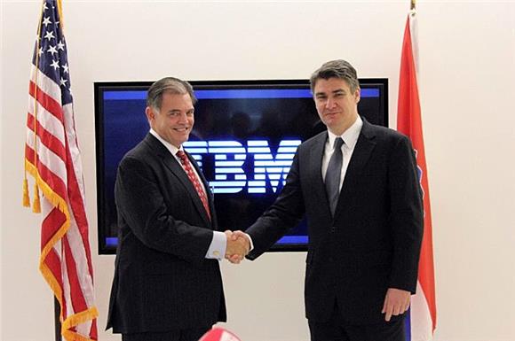 Premijer Milanović u posjeti IBM-u