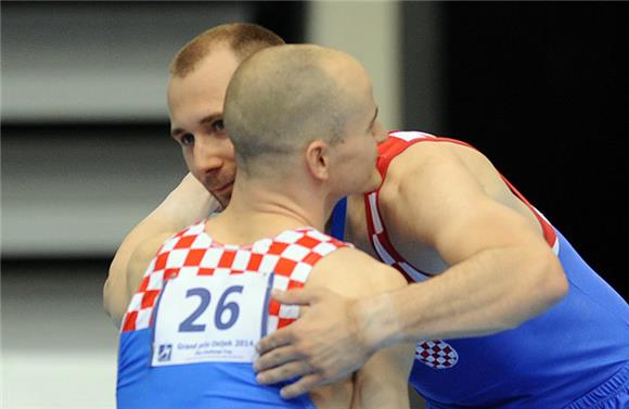 Povijesni uspjeh gimnastičara - Ude, Seligman i Možnik u finalu