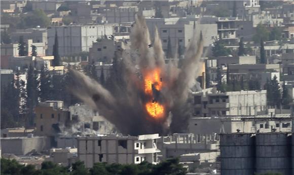 Zračni udari na Kobani precizniji zbog suradnje s Kurdima