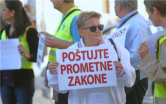 Prosvjed stanara Mesničke i Streljačke ulice