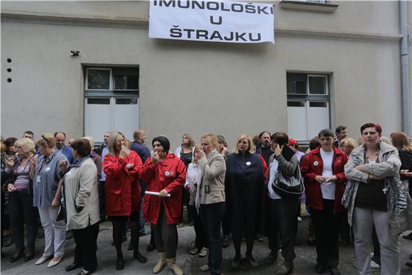 Tiskovna konferencija na temu 'IMUNOLOŠKI U ŠTRAJKU'