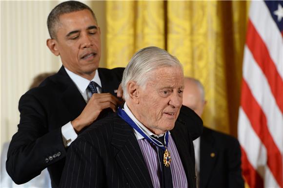 FILE USA BEN BRADLEE OBIT