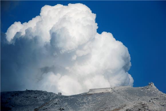 JAPAN VOLCANO ERUPTION