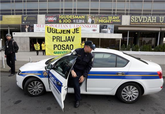 Prosvjedna akcija Greenpeacea protiv izgradnje Plomina C