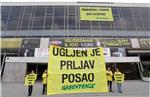 Akcija Greenpeacea ispred "Lisinskog" protiv TE na ugljen Plomin C