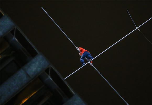 USA WALLENDA WALK CHICAGO