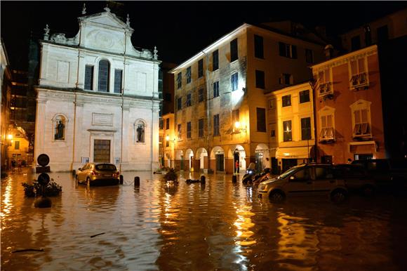 Poplave u Italiji: dvoje nestalih, vojska pomaže spasilačkim ekipama