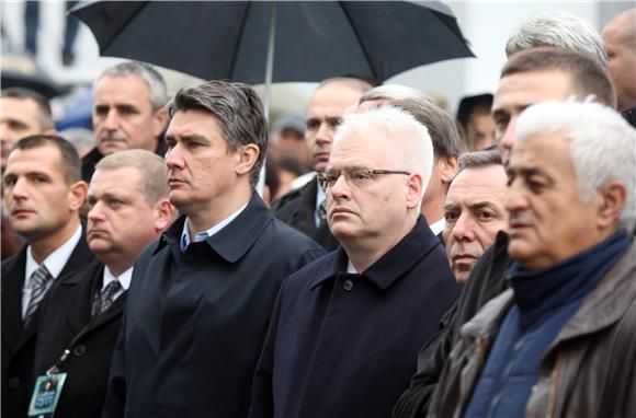 Predsjednik Josipović i Vlada u Vukovaru