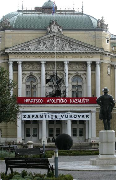 Riječki dragovoljci natpisom 'Zapamtite Vukovar' uzvratili Upravi riječkoga HNK 