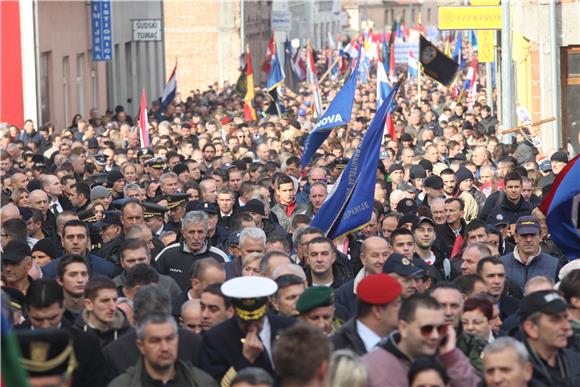 VUKOVAR-Borković: nema riječi o dvije kolone, već o manipulaciji očajnika