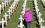 VUKOVAR: Građani i branitelji na Memorijalnom groblju