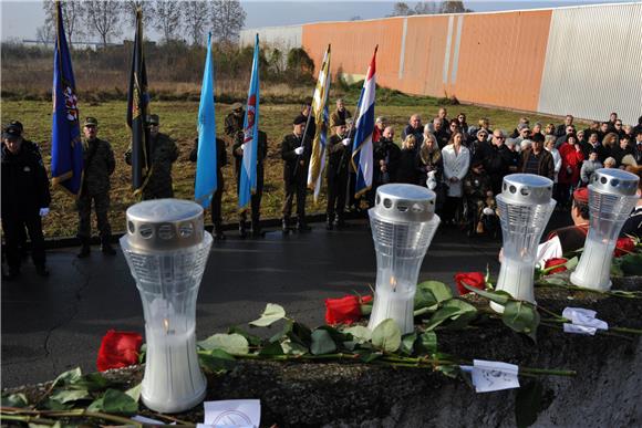 U Borovu naselju obilježavanje 23. obljetnice stradanja branitelja i civila 