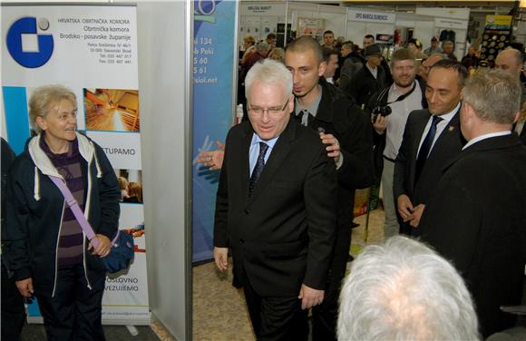 Predsjednik Josipović obišao 19. Katarinski sajam