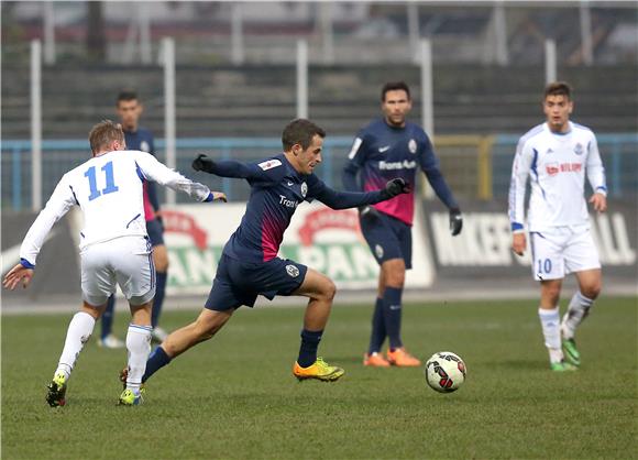 Utakmica 16. kola Prve HNL: Lokomotiva-Slaven Belupo