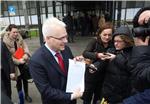 Josipović potpisao očitovanje o prihvaćanju kandidature za predsjednika