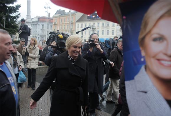 Kolinda Grabar-Kitarović posjetila je mjesto prikupljanja potpisa