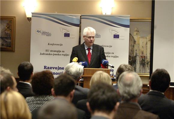 Konferencija 'EU strategija za Jadransko-jonsku regiju: Razvojne mogućnosti za regionalne i lokalne vlasti'