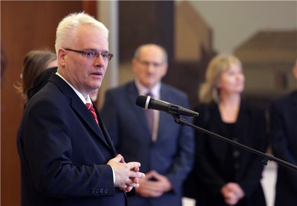 Predsjednik Josipović primio sudionike Treće godišnje konferencije hrvatskih veleposlanika