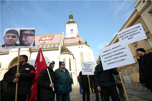 RIZ-ovi radnici prosvjedovali pred Hrvatskim saborom