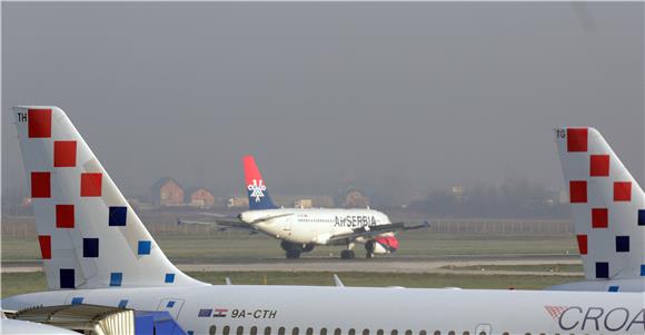 Zrakoplov Air Serbie iz Beograda sletio u Zagreb