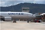 AUSTRALIA STRANDED UNITED AIRLINES PLANE