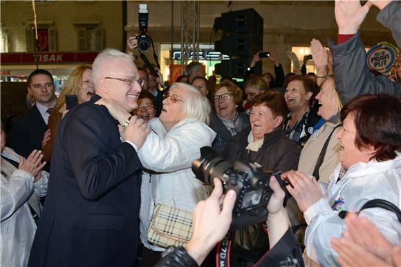 KAMPANJA - Predizborni skup Ive Josipovića u Splitu