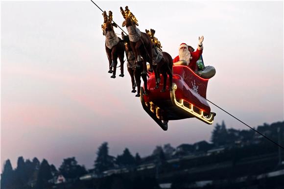 SWITZERLAND TRADITIONS CHRISTMAS MARKET