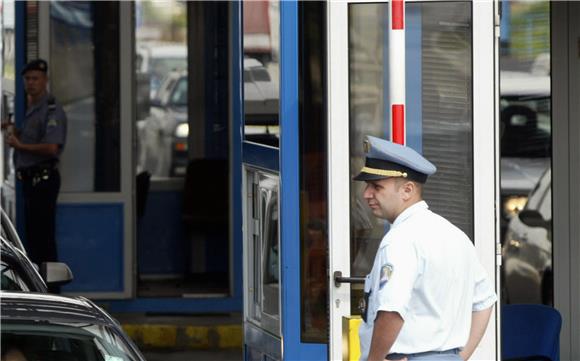 Tuzlanski radnici u nedjelju ujutro kreću prema granici s RH