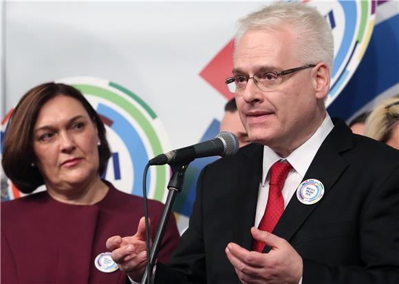 Ivo Josipović obratio se javnosti u svom stožeru