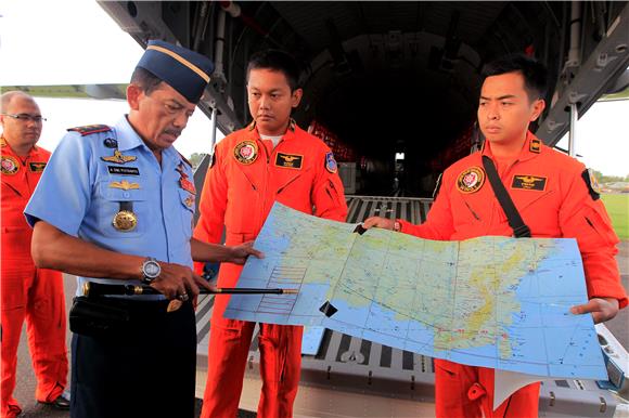 INDONESIA AIRASIA PLANE MISSING