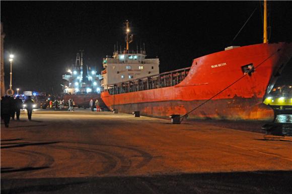 ITALY BLUE SKY CARGO SHIP DOCKS