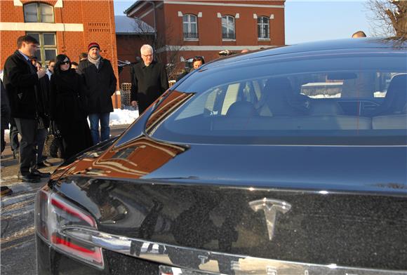 Josipovic attends presentation of Tesla electric car