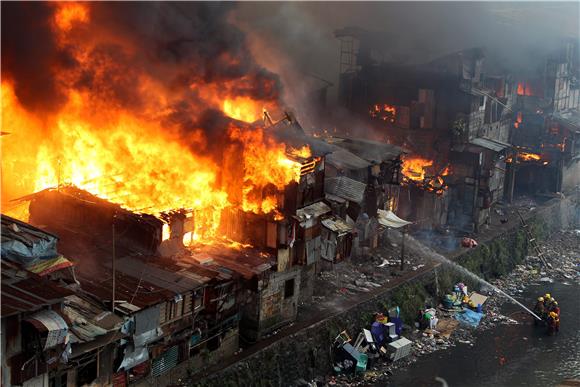 epaselect PHILIPPINES SLUM FIRE