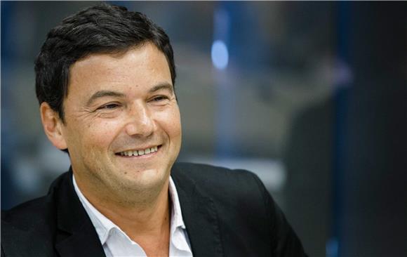 FILE NETHERLANDS FRANCE PIKETTY