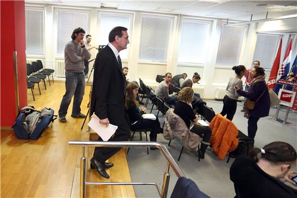 Konferencija za medije Nenada Stazića