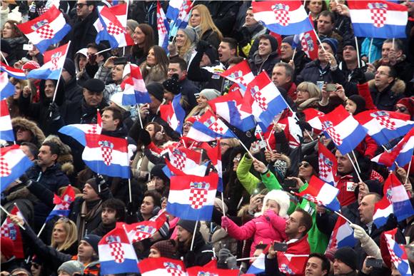 Atmosfera na utrci muškog slaloma Vip Snow Queen Trophy 2015