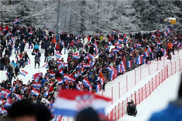 Atmosfera na utrci muškog slaloma Vip Snow Queen Trophy 2015