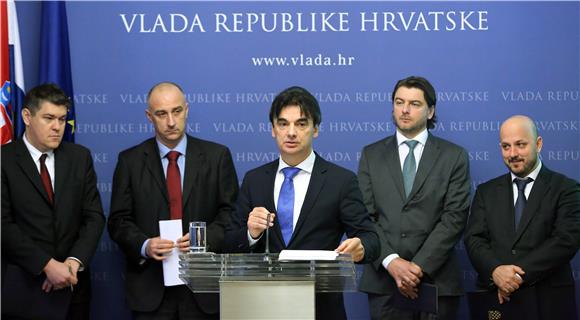 VLADA: Grčić i ministri: stvoreni temelji rasta