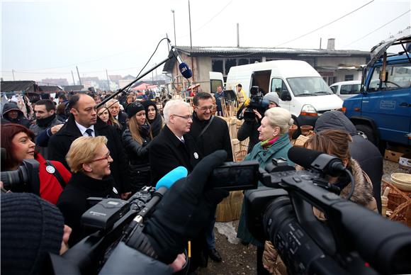 Predsjednički kandidat Ivo Josipović posjetio sajam u Velikoj Gorici