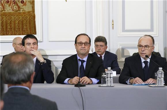 FRANCE ELYSEE CRISIS MEETING