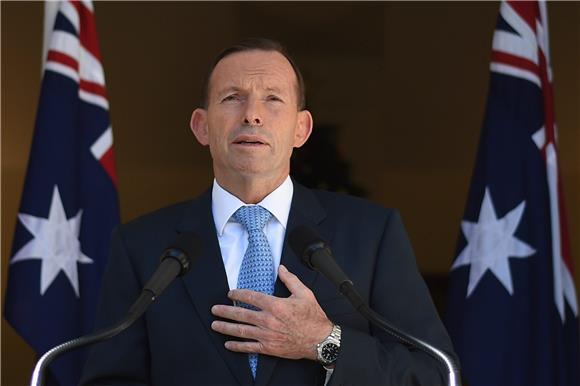 Abbott: Australija stoji "rame uz rame" s Francuskom