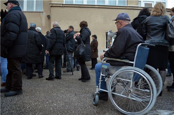 BiH: Do 15 sati glasovalo 9500 tisuća birača