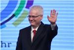 Josipovic congratulates Grabar Kitarovic on election victory