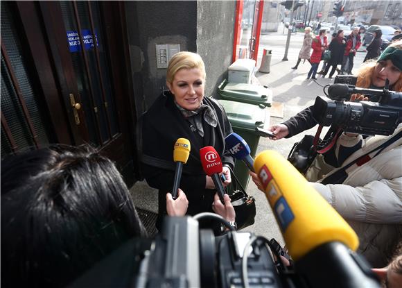 IZBORI Grabar Kitarović: Josipović mi je čestitao, ne i Milanović