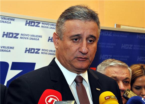 'ŠVICARAC' Karamarko traži od Vlade hitne amortizacijske mjere zbog skoka tečaja franka