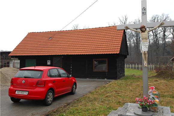 IZBORI Na biračkom mjestu Turanj-Sajevac u tijeku su ponovljeni izbori za predsjednika RH 